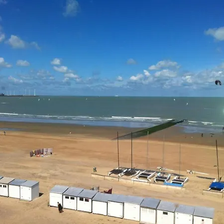Appartement sur la digue à Knokke-Duinbergen Esterno foto