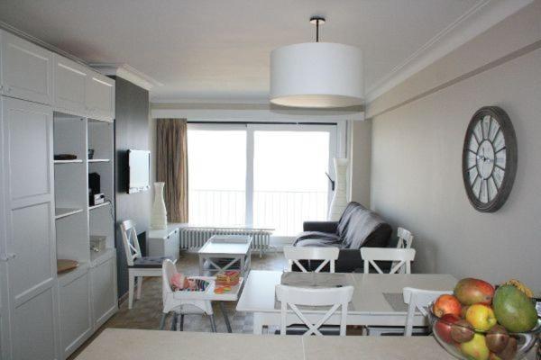 Sur La Digue A Knokke-duinbergen *